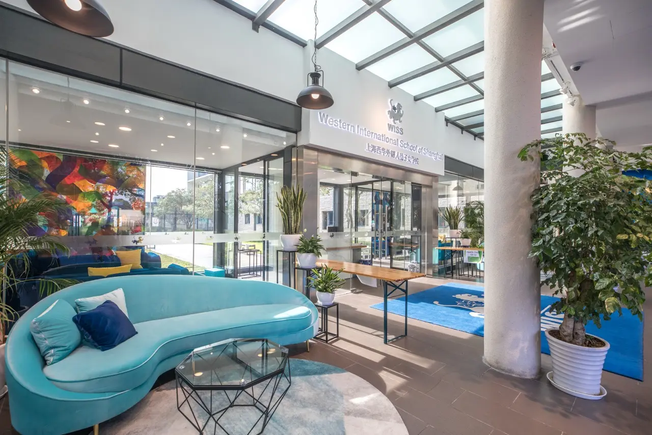 Family-friendly front desk